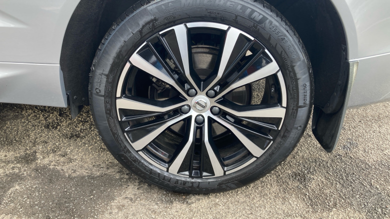 Volvo XC60 2.0 B4D Plus Dark 5dr AWD Geartronic Diesel Estate